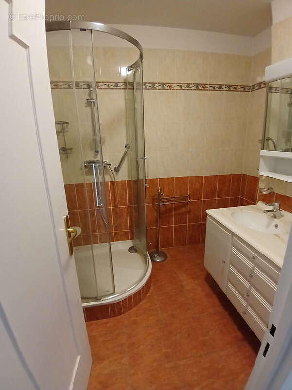 Appartement à ROQUEBRUNE-CAP-MARTIN