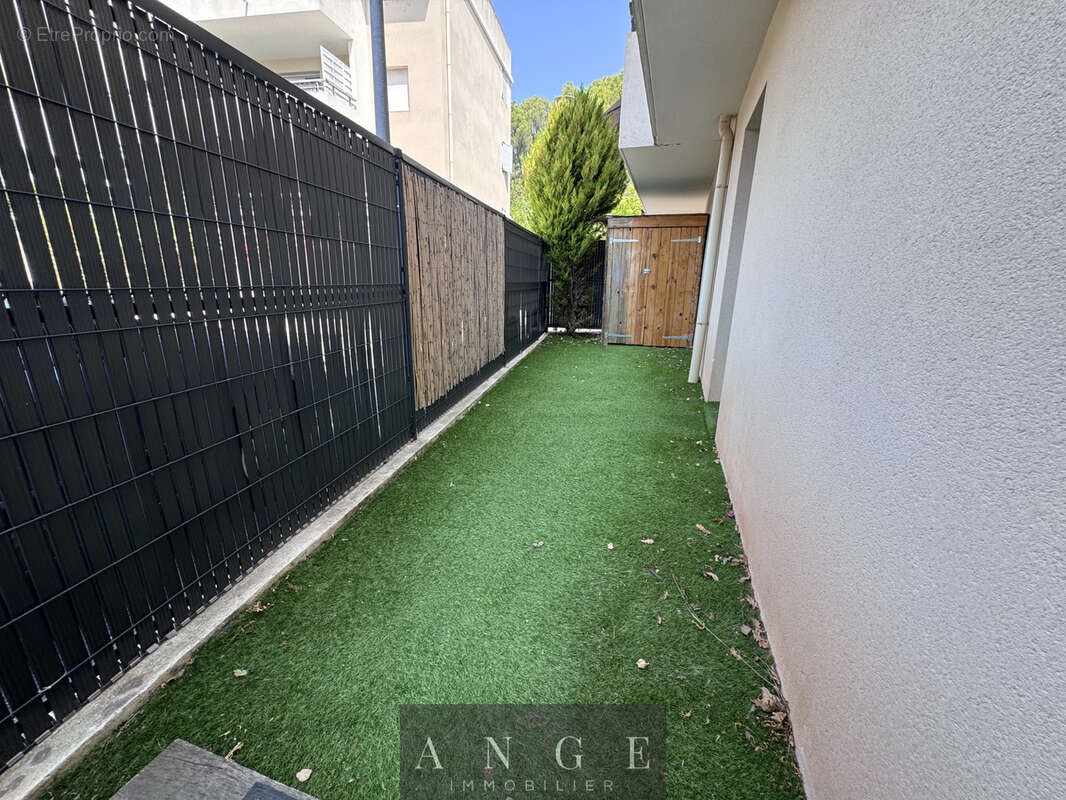 Cuers - residence standing- appartement t2 au calme + 2 parkings - photo 10