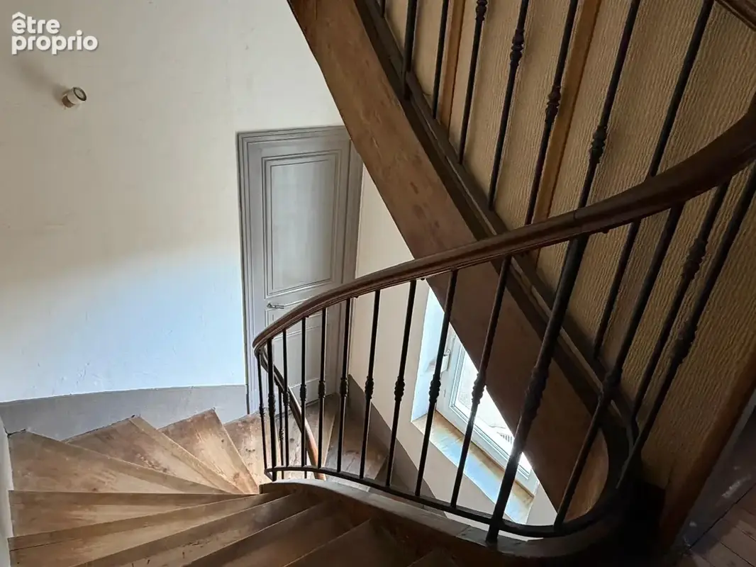 Maison de ville de caractère 170m2 avec garage - cœur de Saint-Chamond - photo 4