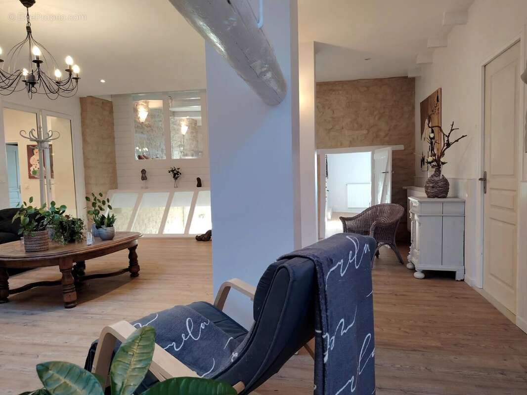 Maison à LA BASSE-VAIVRE