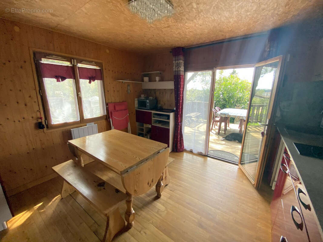 Maison à CRAPONNE-SUR-ARZON