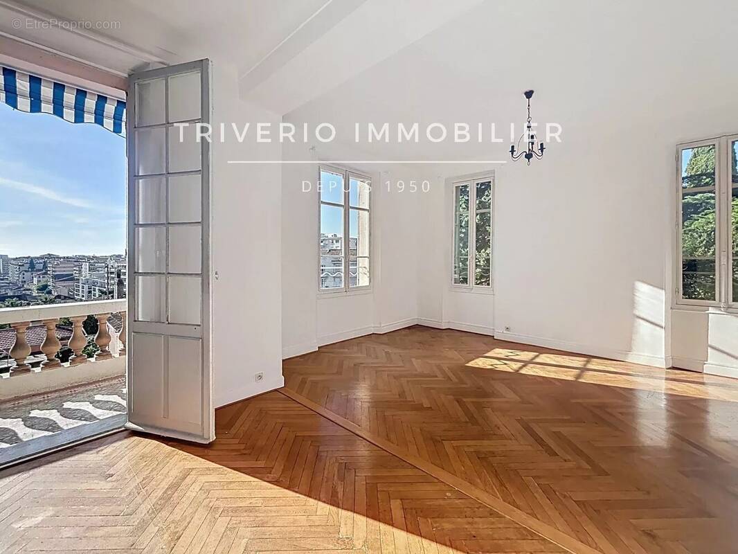 Appartement à LE CANNET