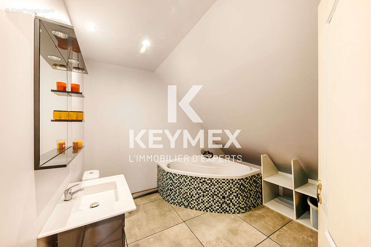 Maison à SAINTE-GENEVIEVE