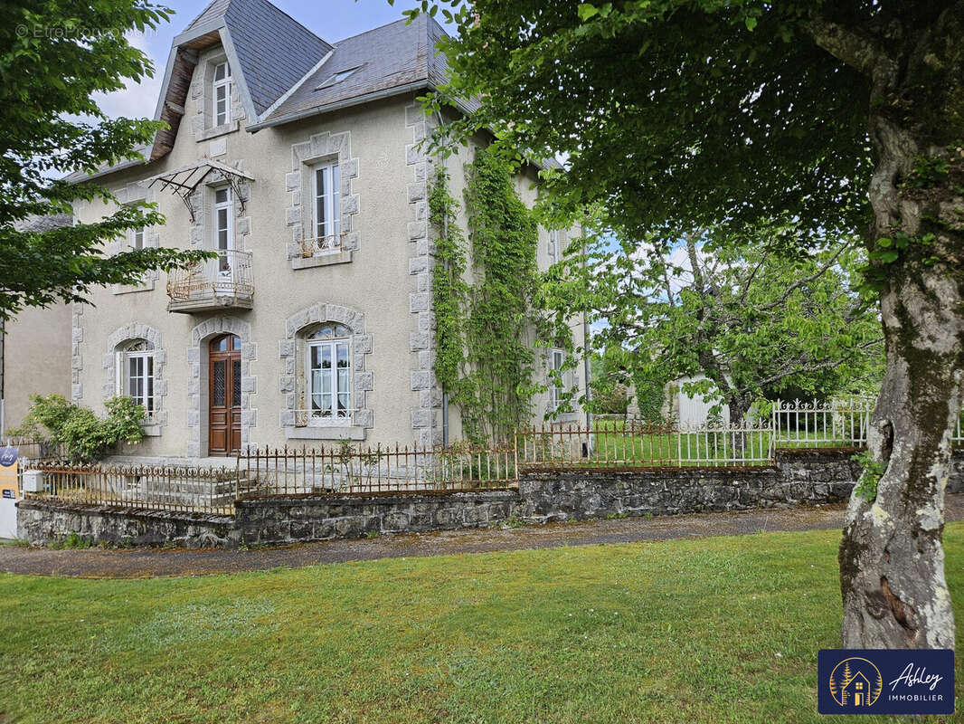 Maison à COMBRESSOL