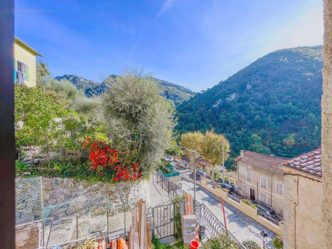 Maison à TOUET-DE-L&#039;ESCARENE