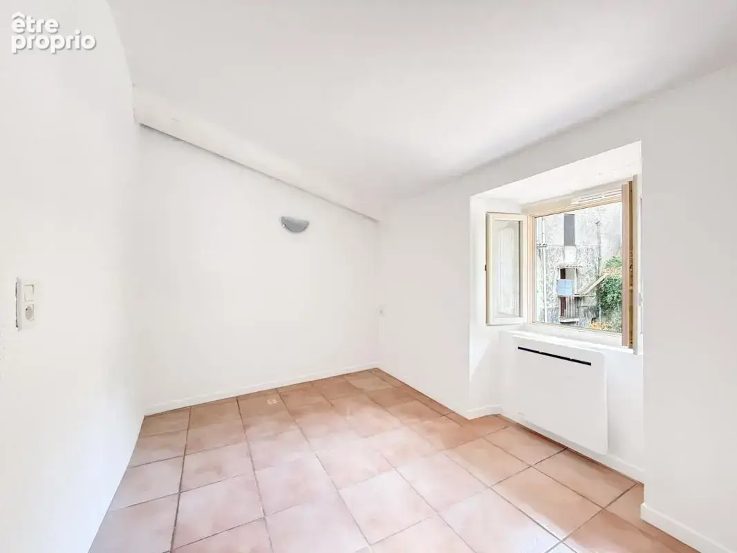 LUCERAM appartement à vendre 3 pièces dernier étage - photo 3