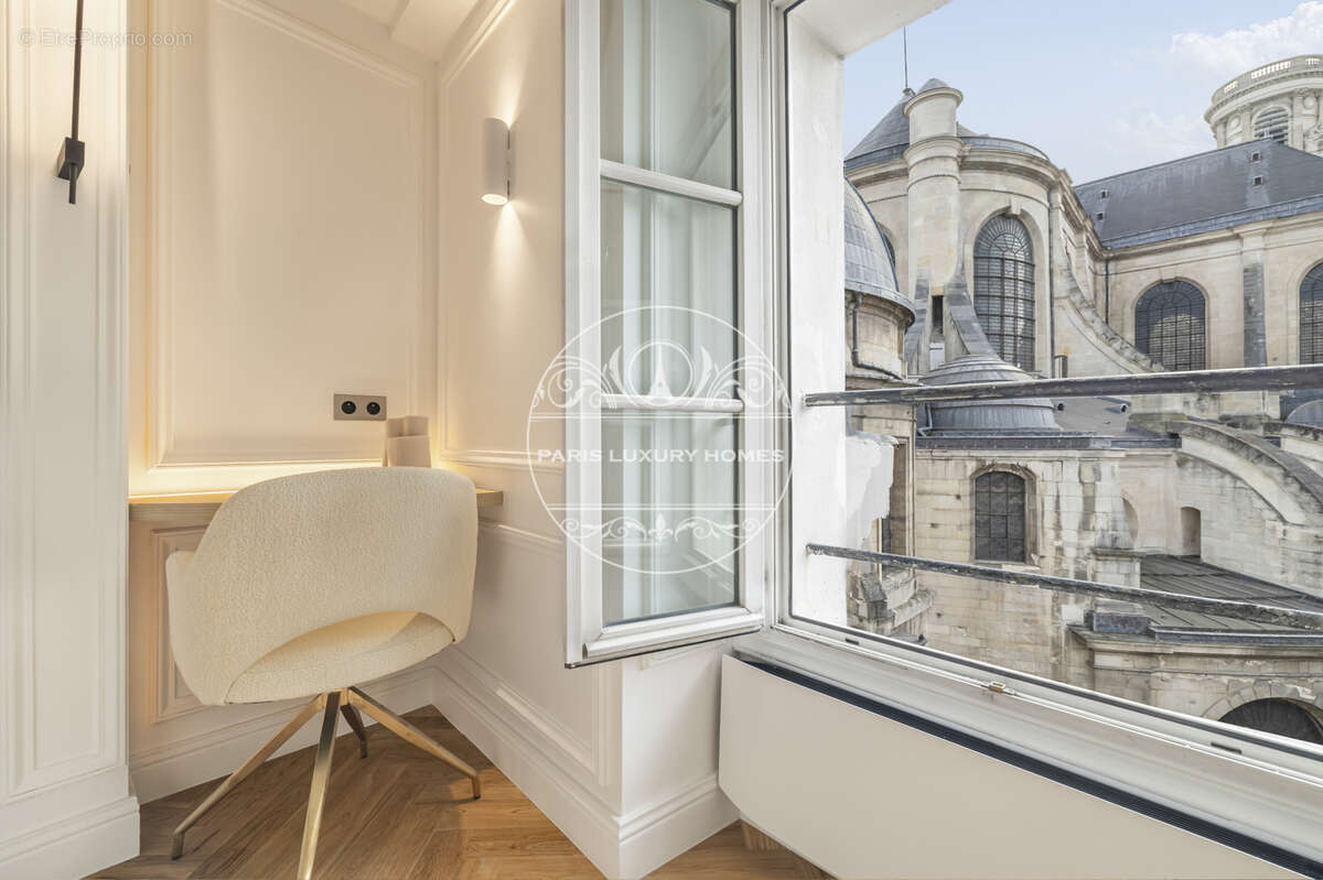 Appartement à PARIS-6E
