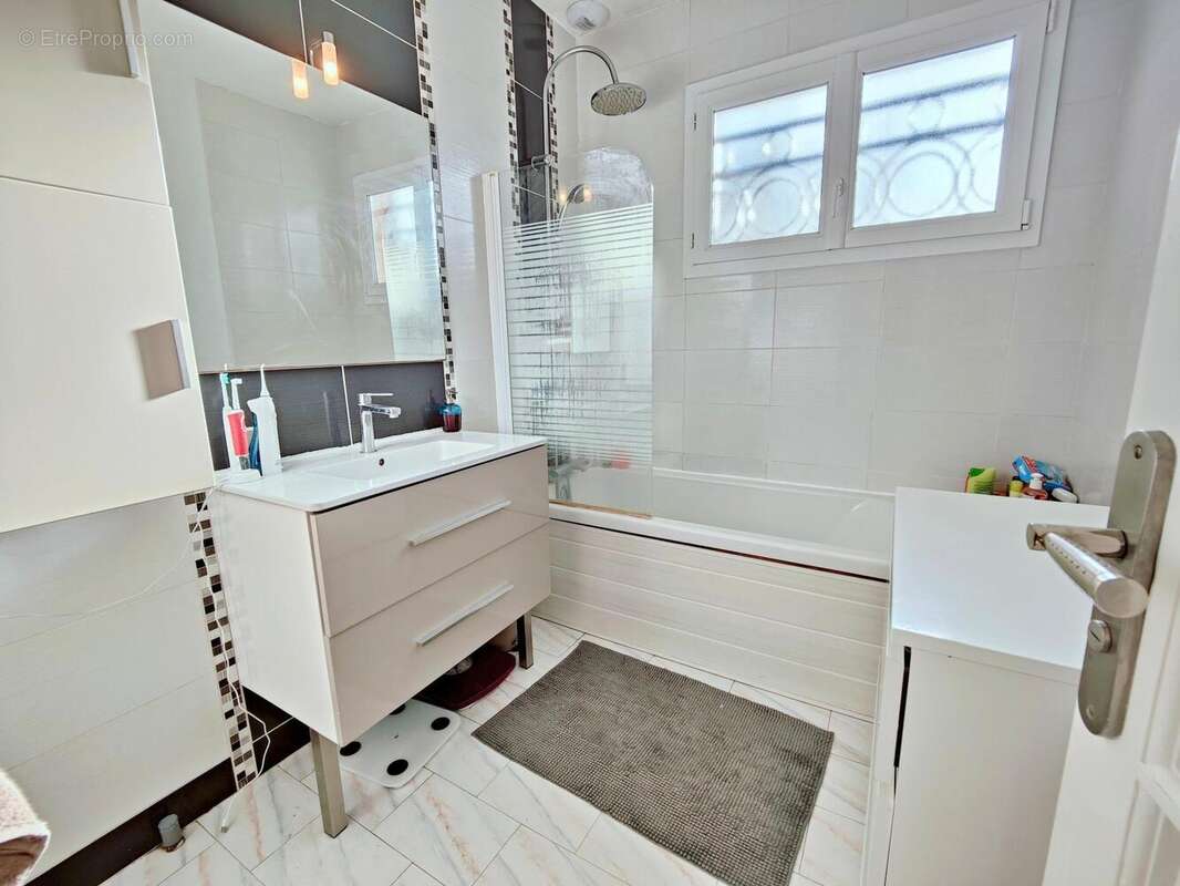 Photo 8 - Maison à VILLENAVE-D'ORNON