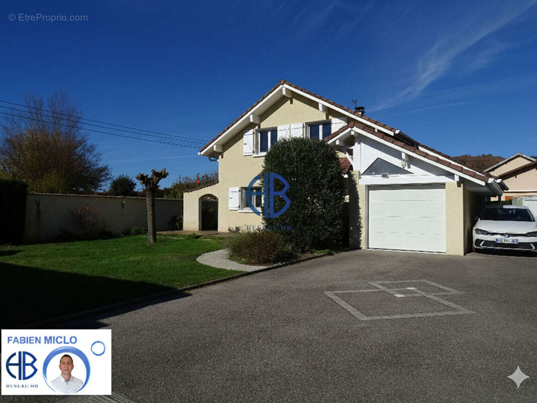 Maison à LE GRAND-LEMPS