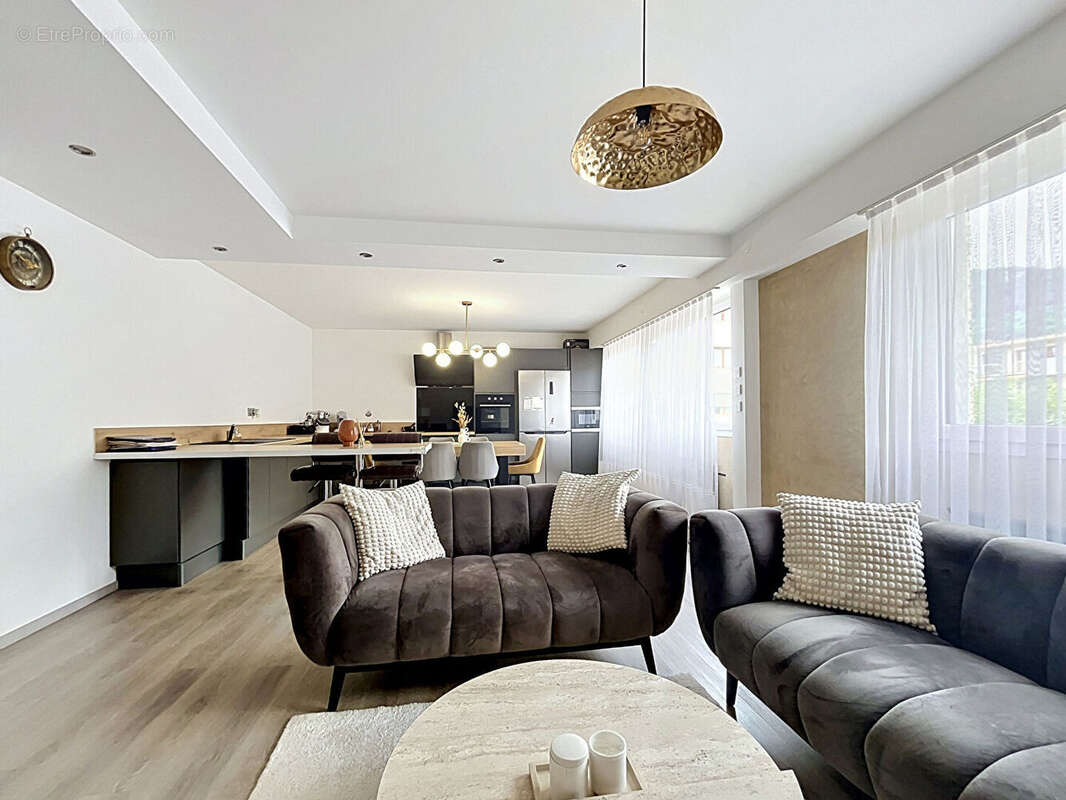 Appartement à BONNEVILLE