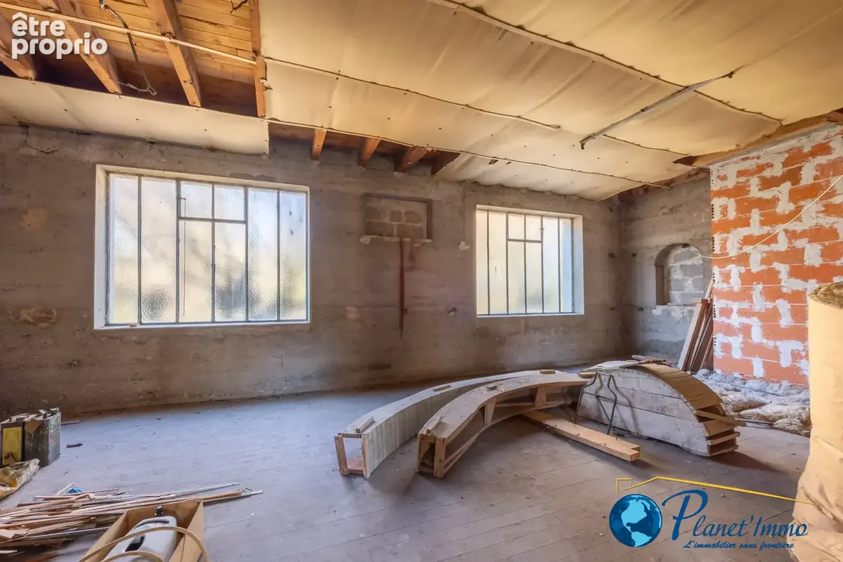 Sury le Comtal. Appartement Plateau de 122 m2 - photo 2