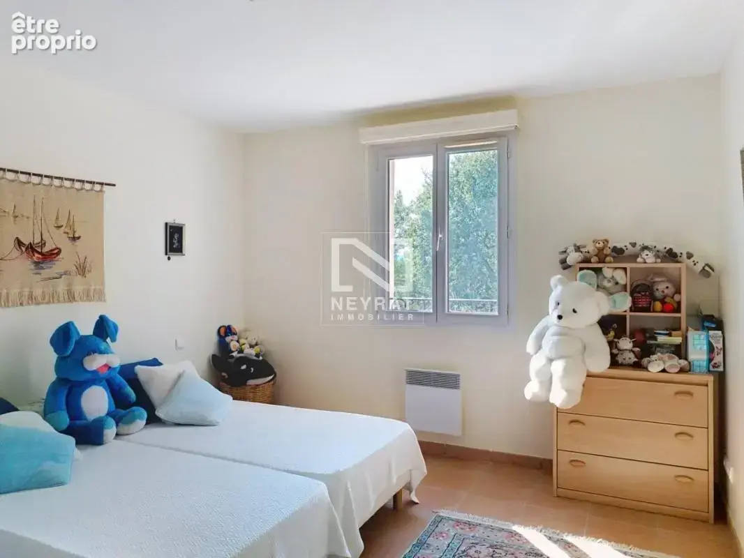Fayence – Élégante villa provençale avec piscine et jardin plat de 3 000 m² - photo 21