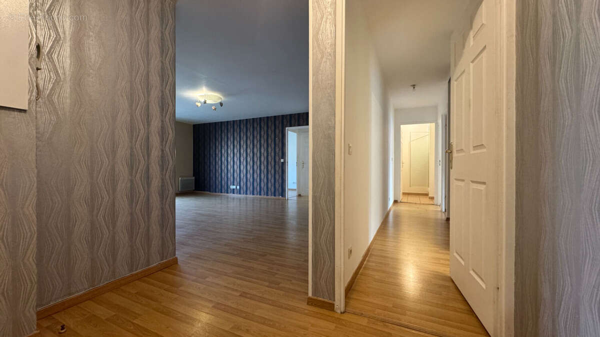 Appartement à CORBEIL-ESSONNES