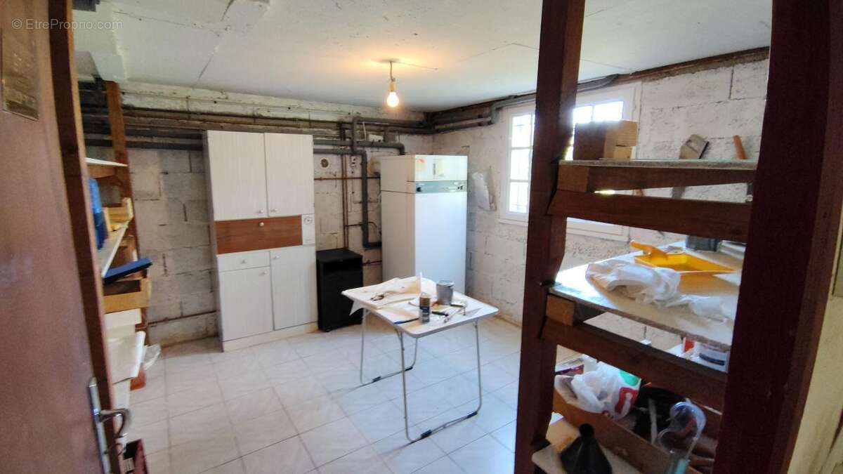 Maison à TERRASSON-LAVILLEDIEU