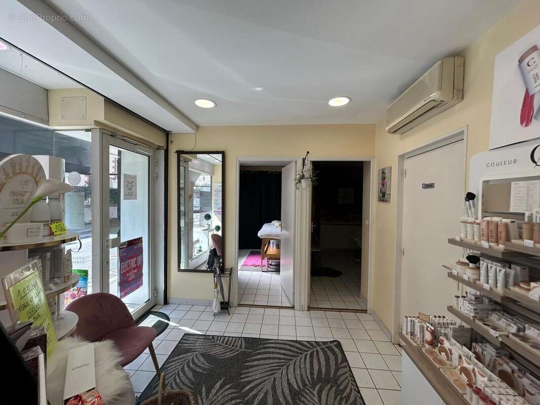 Photo 3 - Commerce à NANTES