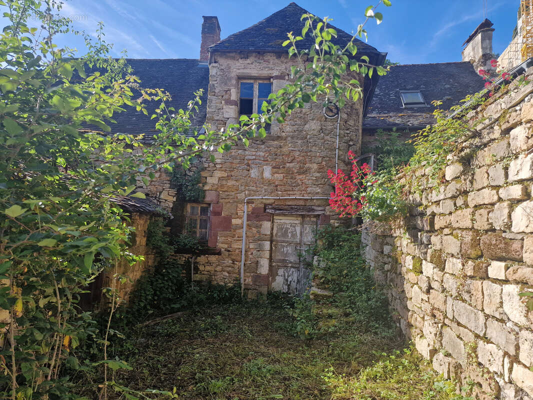 Maison à TURENNE