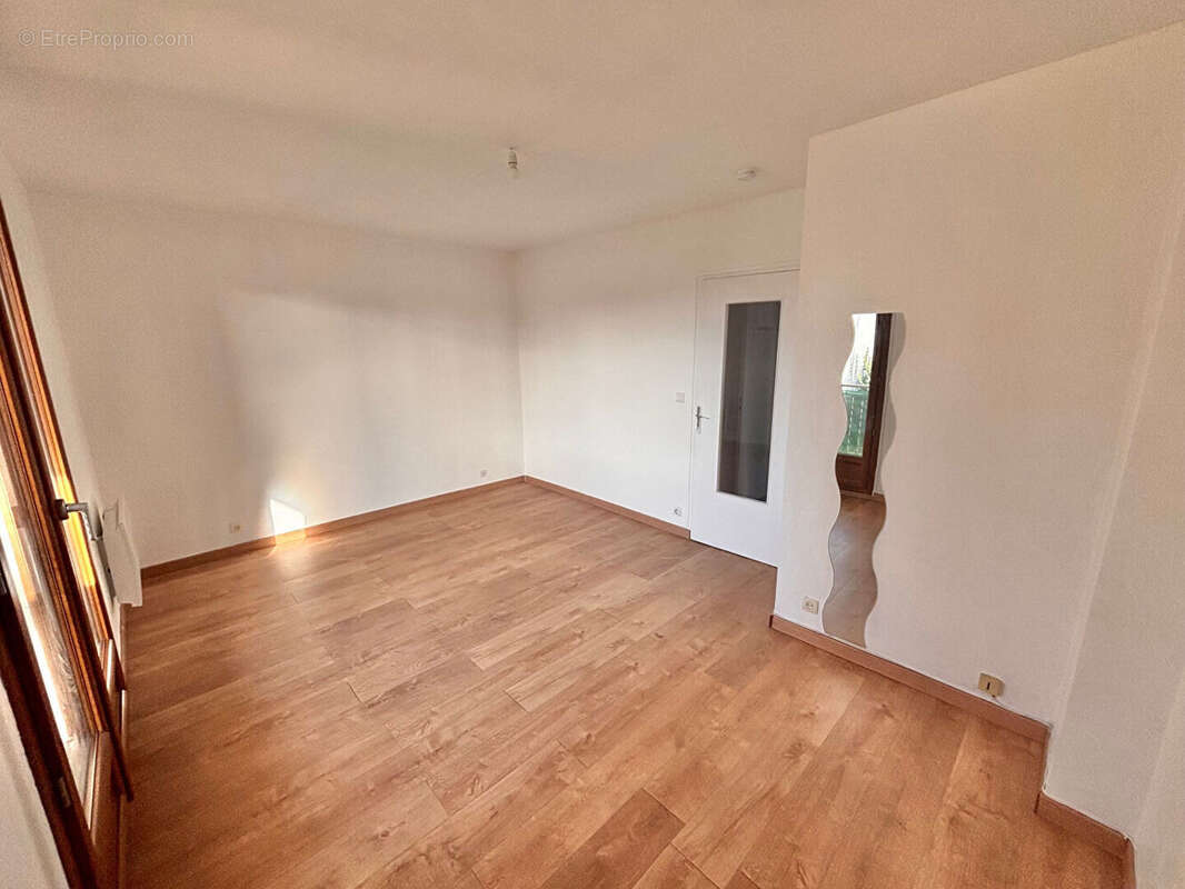 Appartement à LIVRY-GARGAN