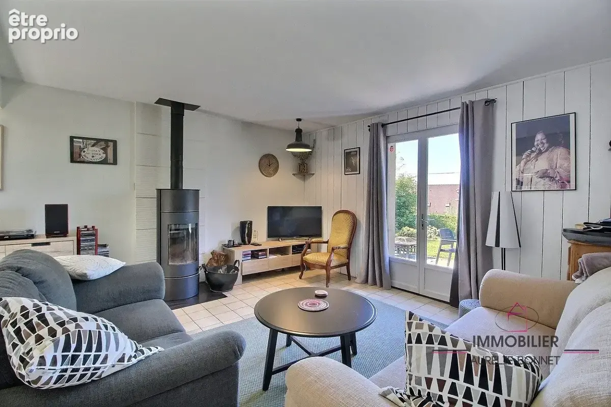 Maison 6 pièces 112 m² à vendre à Pont-L'eveque (14130) - photo 2