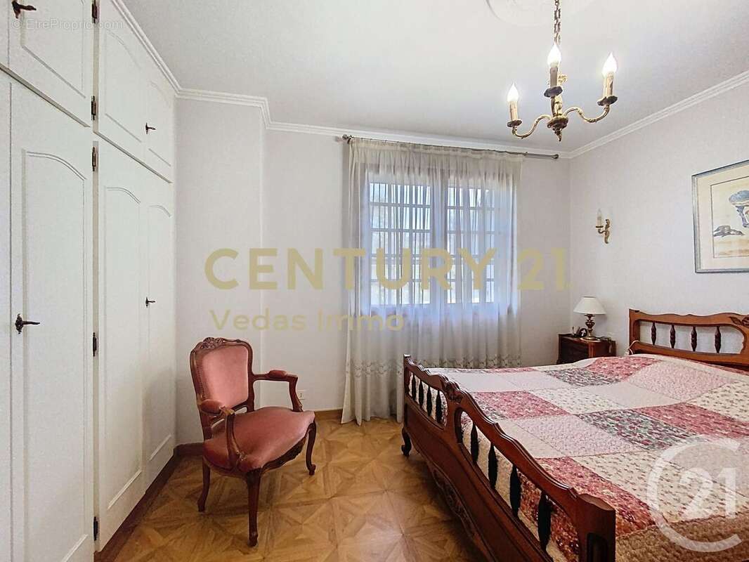 Maison à SAINT-JEAN-DE-VEDAS