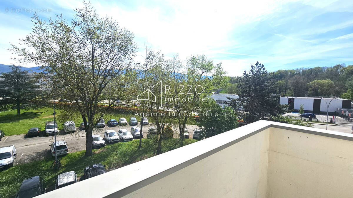Appartement à SAINT-JULIEN-EN-GENEVOIS