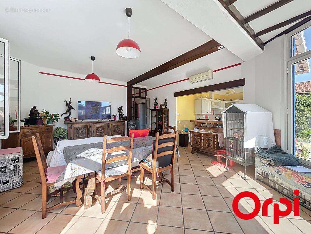 Maison à SIX-FOURS-LES-PLAGES