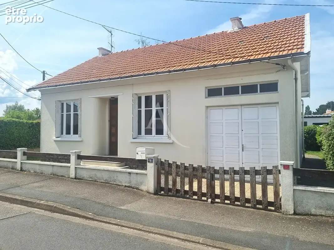 Maison à SAINT-SEBASTIEN-SUR-LOIRE