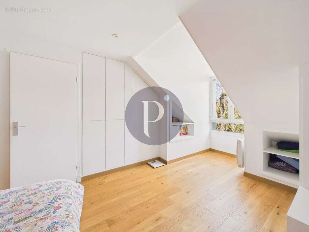 Appartement à VERRIERES-LE-BUISSON