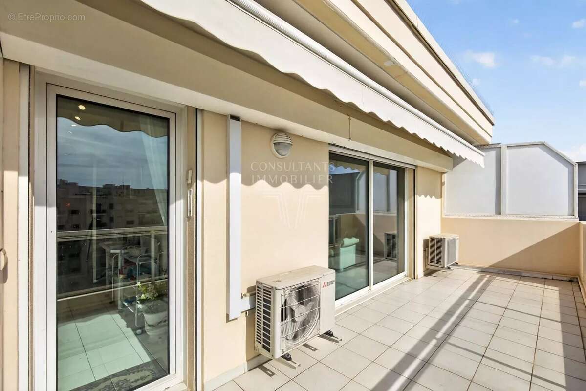 Appartement à CANNES