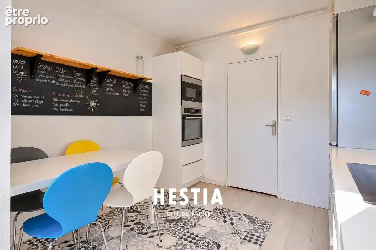 Marseille 6e – T4 lumineux de 95 m² avec terrasse – Le Méditerranée - photo 6