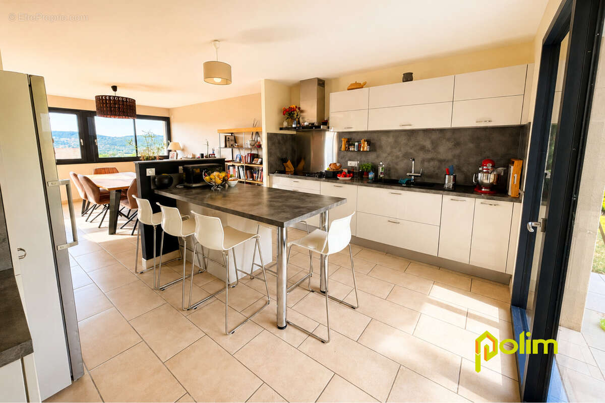 À la recherche d'une maison spacieuse alliant confort, modernité et nature ? - photo 3