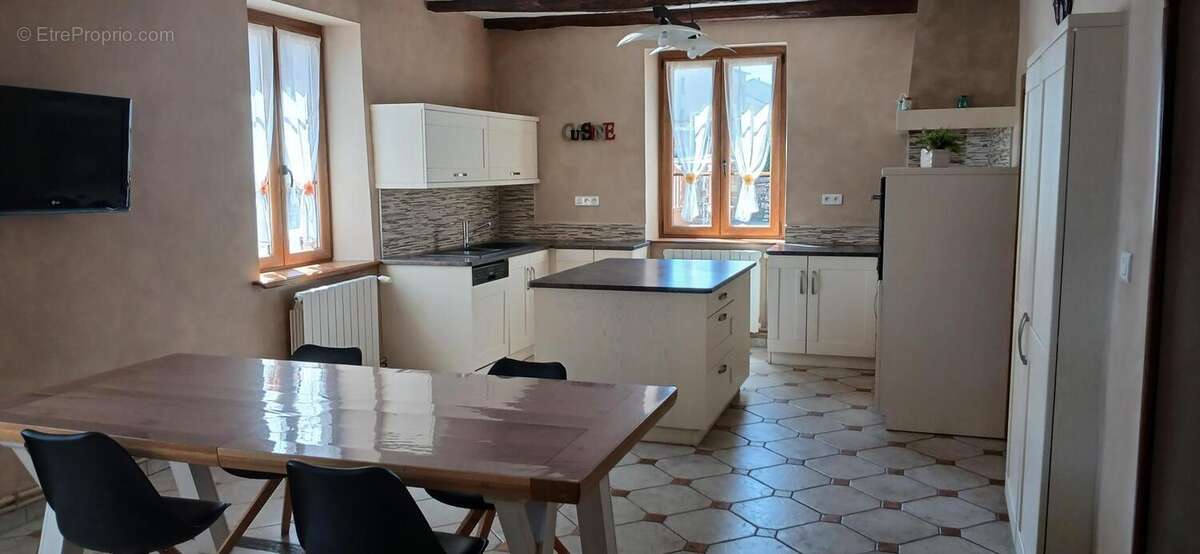 Domaine rural rénové , Maison , 2 logements  vaste dépendance - photo 3