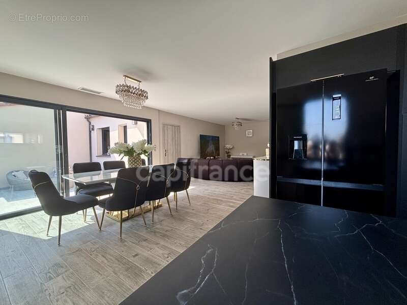 Pomérols (34), à vendre maison contemporaine de plain-pied p4 , surface totale 120 m2, terrain 370 m2, garage, secteur calme - photo 7
