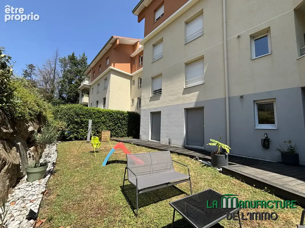 Appartement saint jean bonnefonds - t3 en rez de jardin de 72,11m2 avec terrasse et jardin - photo 2