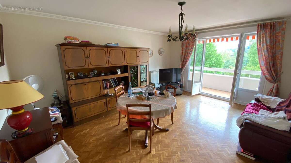 Appartement à FONTAINES-SUR-SAONE