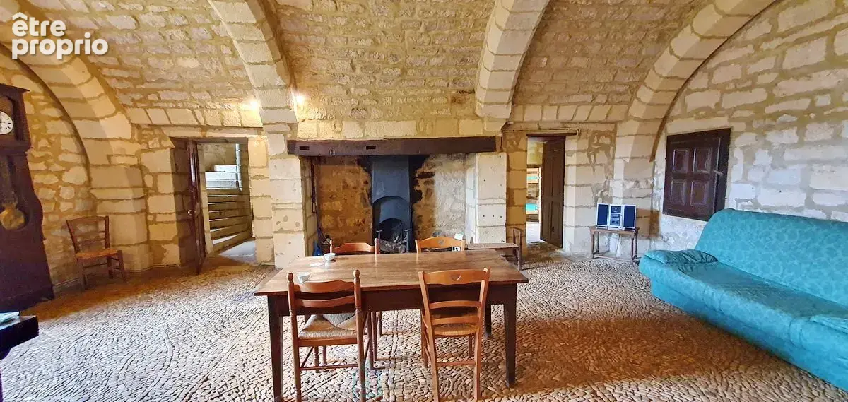 Corps de logis d'exception  Ancien château des XIII? & XV? siècles  Saint Pompon (25 km de Sarlat) - photo 7