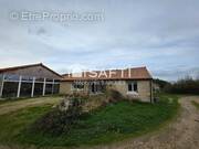 Photo 1 - Maison à SAINT-MAURICE-LA-CLOUERE