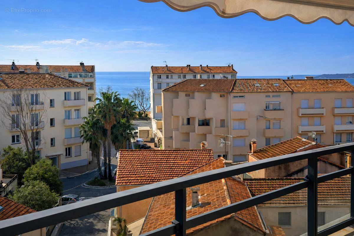 Appartement à FREJUS