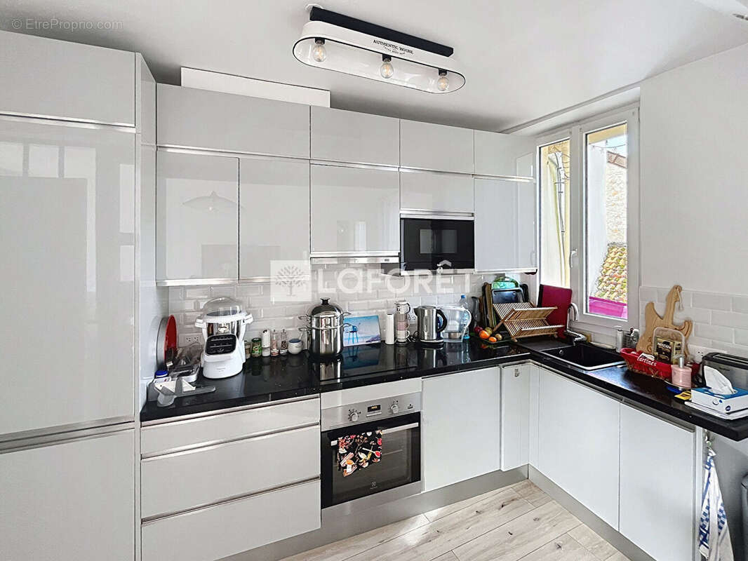 Maison à MORAINVILLIERS