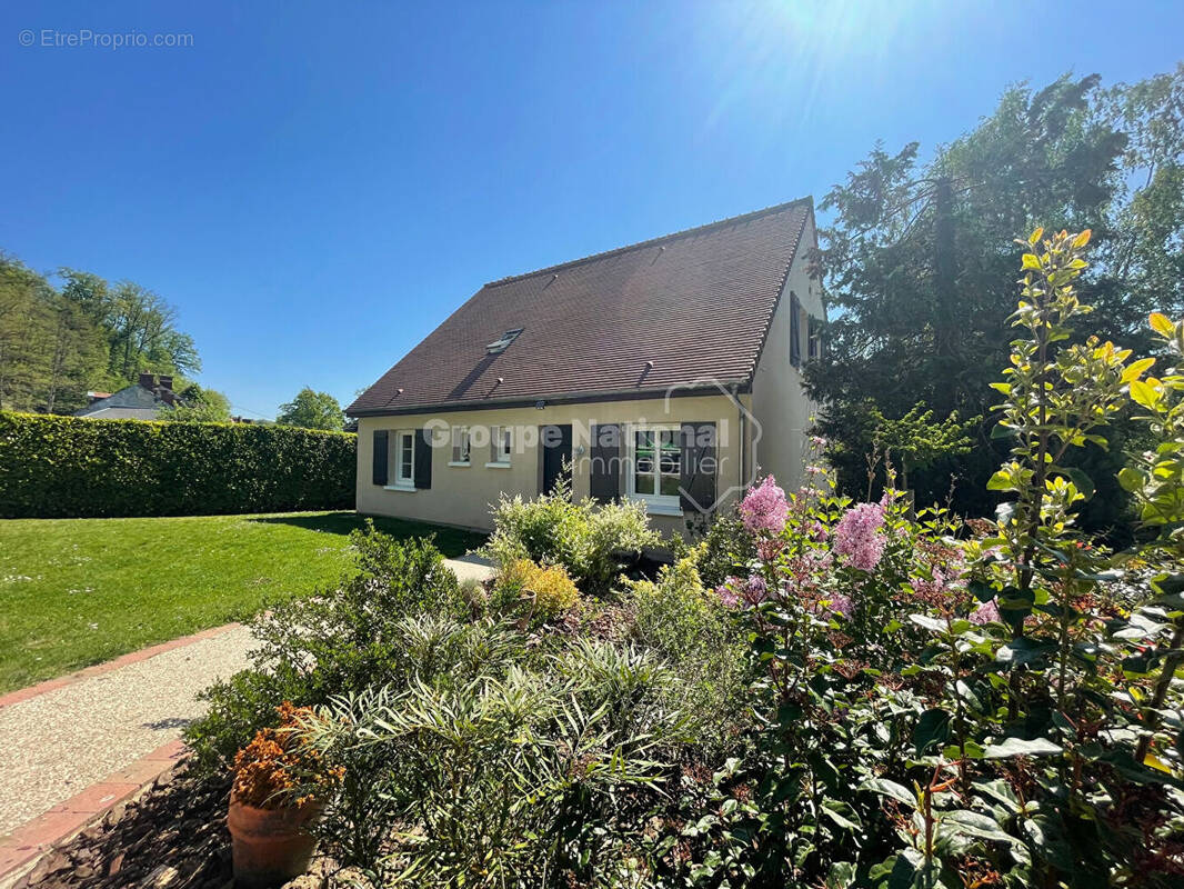 Maison à PIERREFONDS