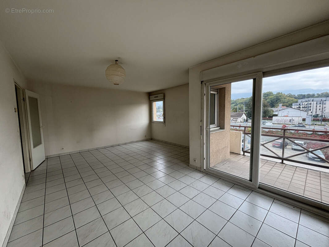 Appartement à SAINT-JULIEN-EN-GENEVOIS