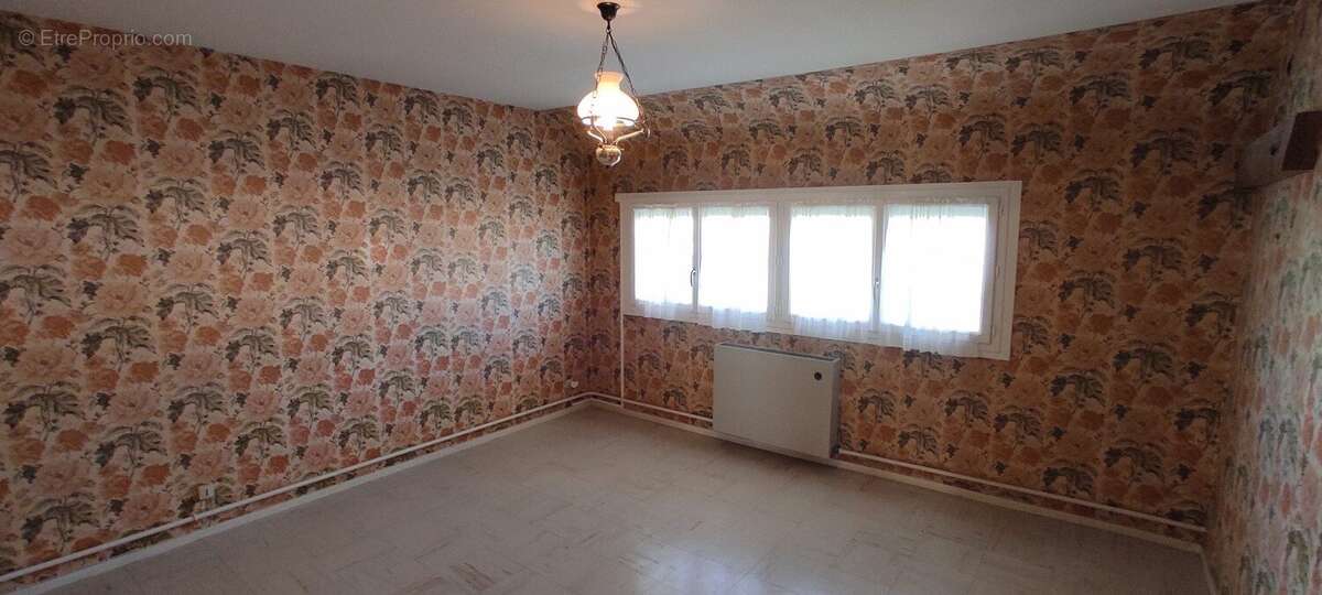 Maison à SAINT-MARCEL