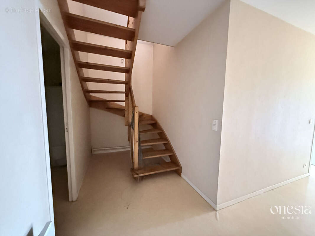 Appartement à OLORON-SAINTE-MARIE