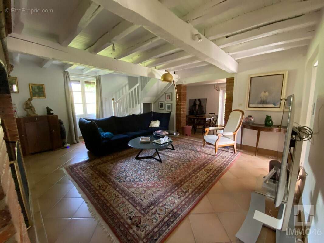 Maison 375 m² à Realville  - photo 3