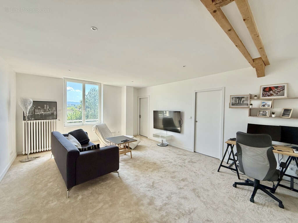 Maison à GUILHERAND-GRANGES