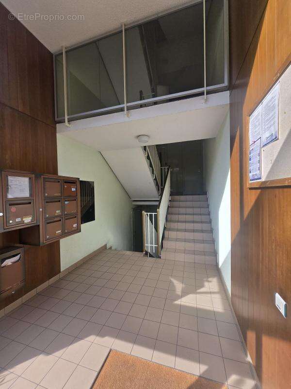 Bel appartement avec parking et cave - photo 20