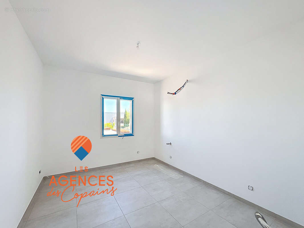 Appartement à CUERS