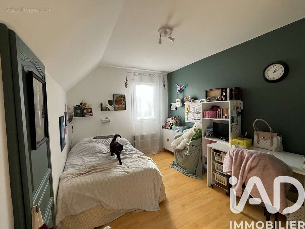 Photo 7 - Maison à LE MONT-SAINT-ADRIEN