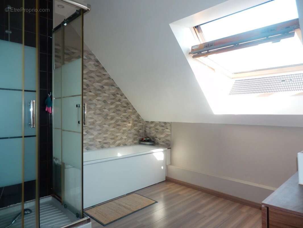 Maison à LE MANOIR