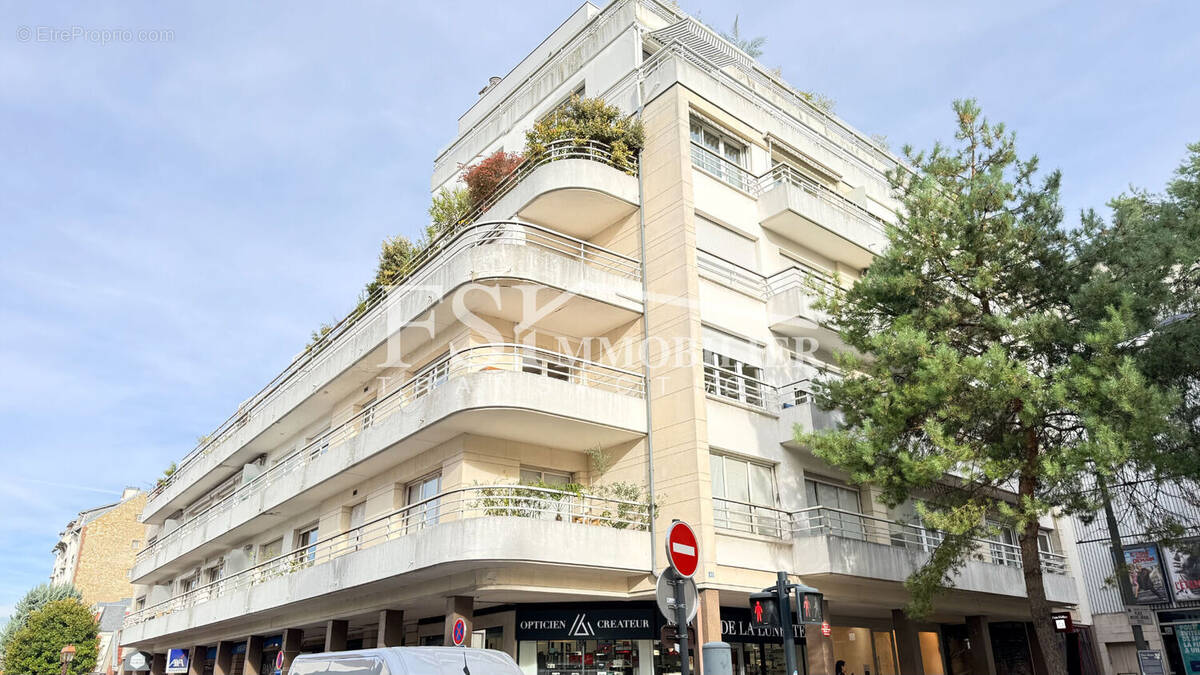 Appartement à ENGHIEN-LES-BAINS