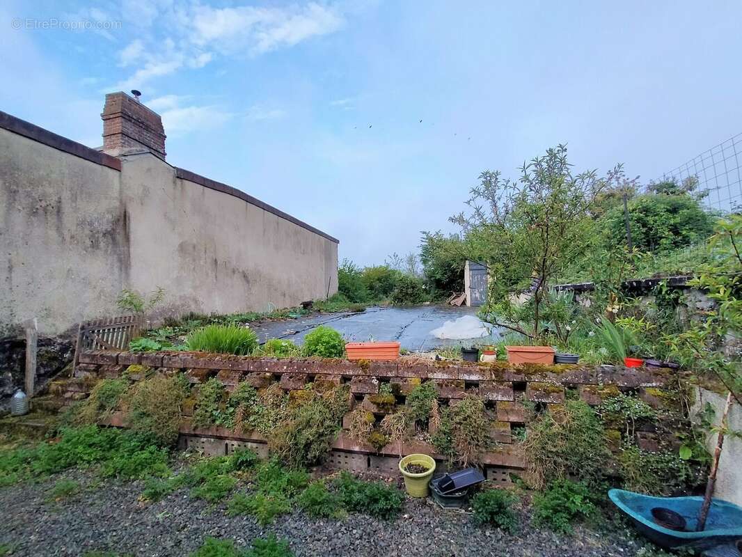 Maison à vendre Villaines la Juhel avec 2 logements  - Maison à VILLAINES-LA-JUHEL
